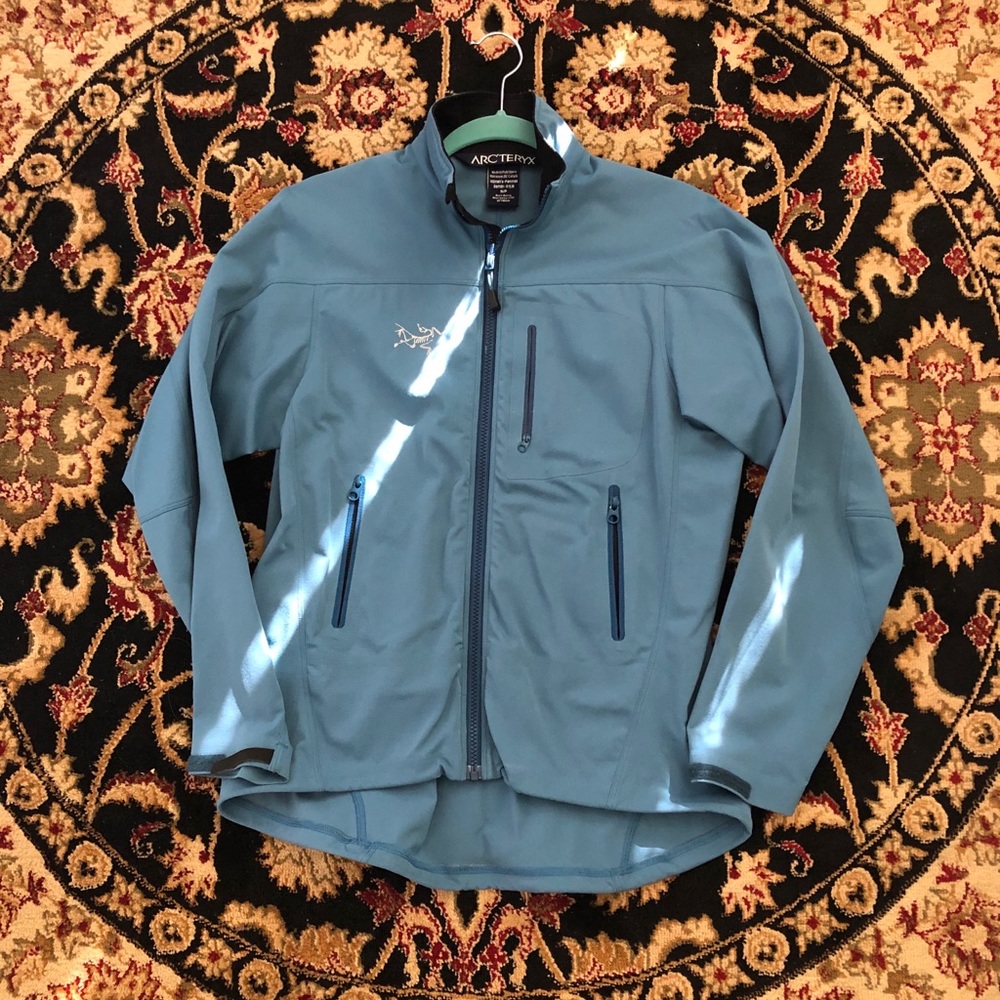 Preloved women’s ARC’TERYX layering zip-up Sz S